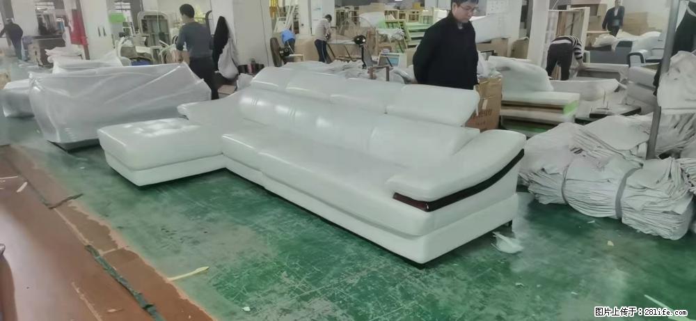 【大厂仿真皮沙发】实木框架，高回弹海绵45密度。全新包装，质量非常好，3.6米右贵妃 - 各类家具 - 居家生活 - 海东分类信息 - 海东28生活网 haidong.28life.com