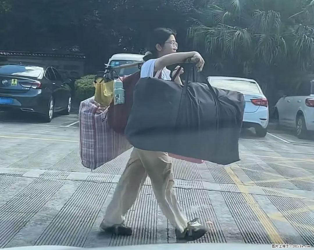 全网追的“扁担女孩”，找了一份暑假工，时薪12元 - 海东生活资讯 - 海东28生活网 haidong.28life.com